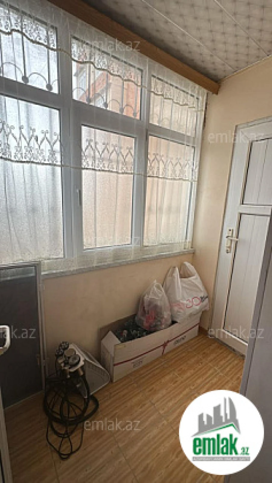 Satılır 2 otaqlı köhnə tikili 47 m²