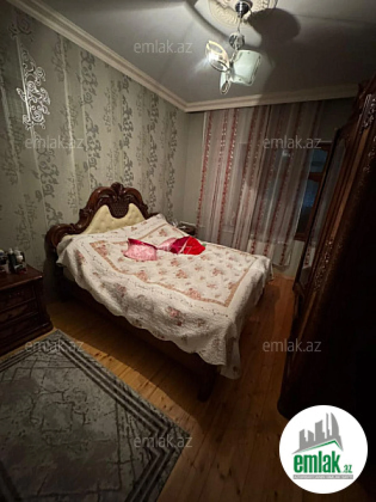 Satılır 2 otaqlı köhnə tikili 47 m²