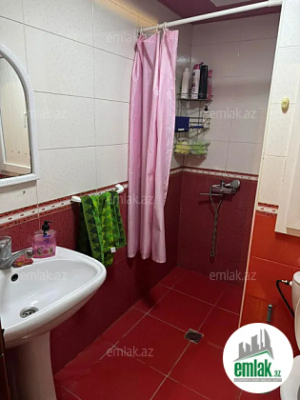 Satılır 2 otaqlı köhnə tikili 47 m²
