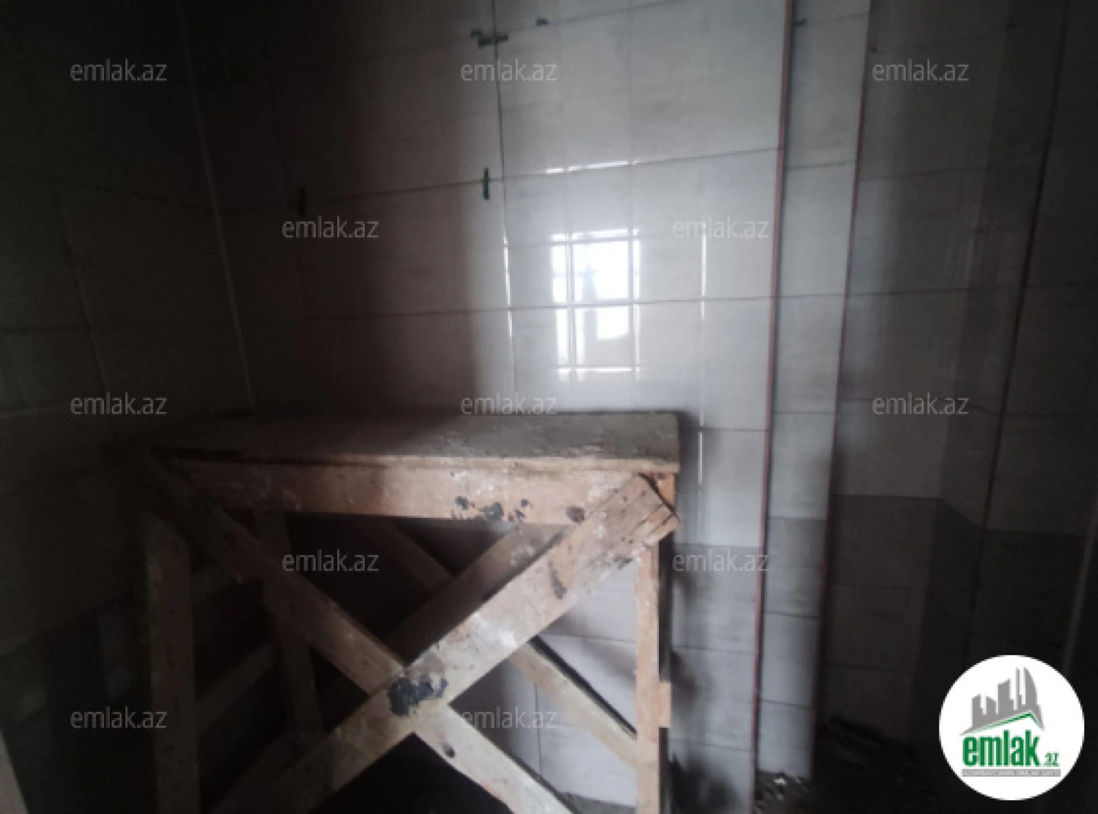 Satılır 2 otaqlı yeni tikili 100 m²