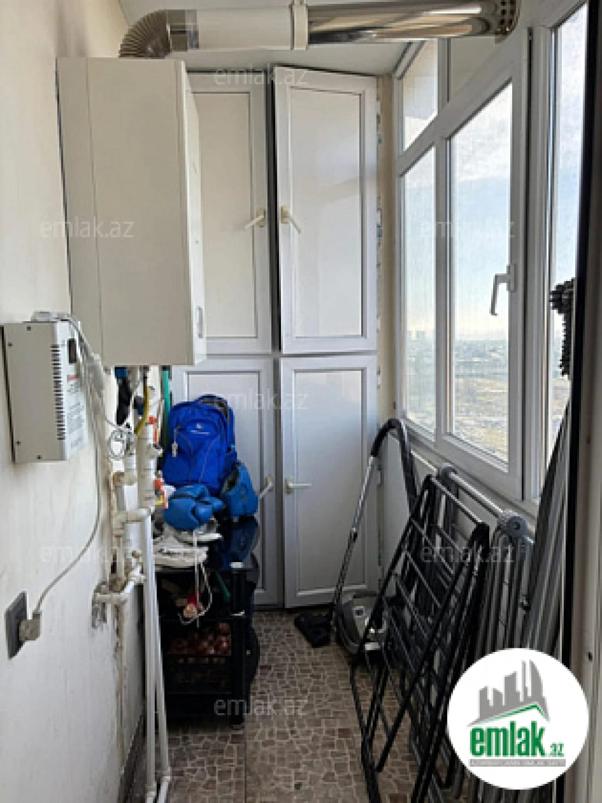 Satılır 4 otaqlı köhnə tikili 110 m²