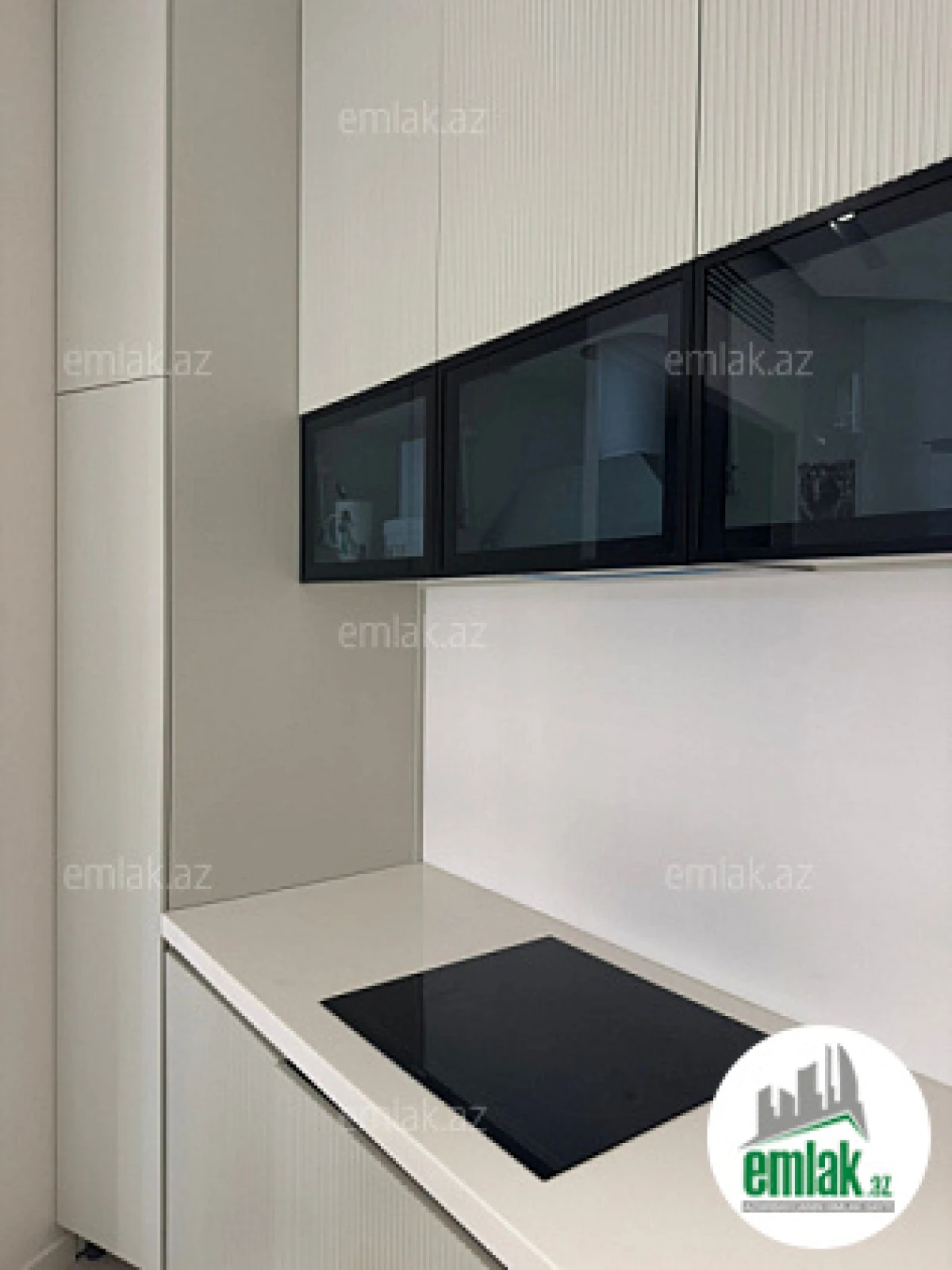 Satılır 48 otaqlı yeni tikili 2 m²