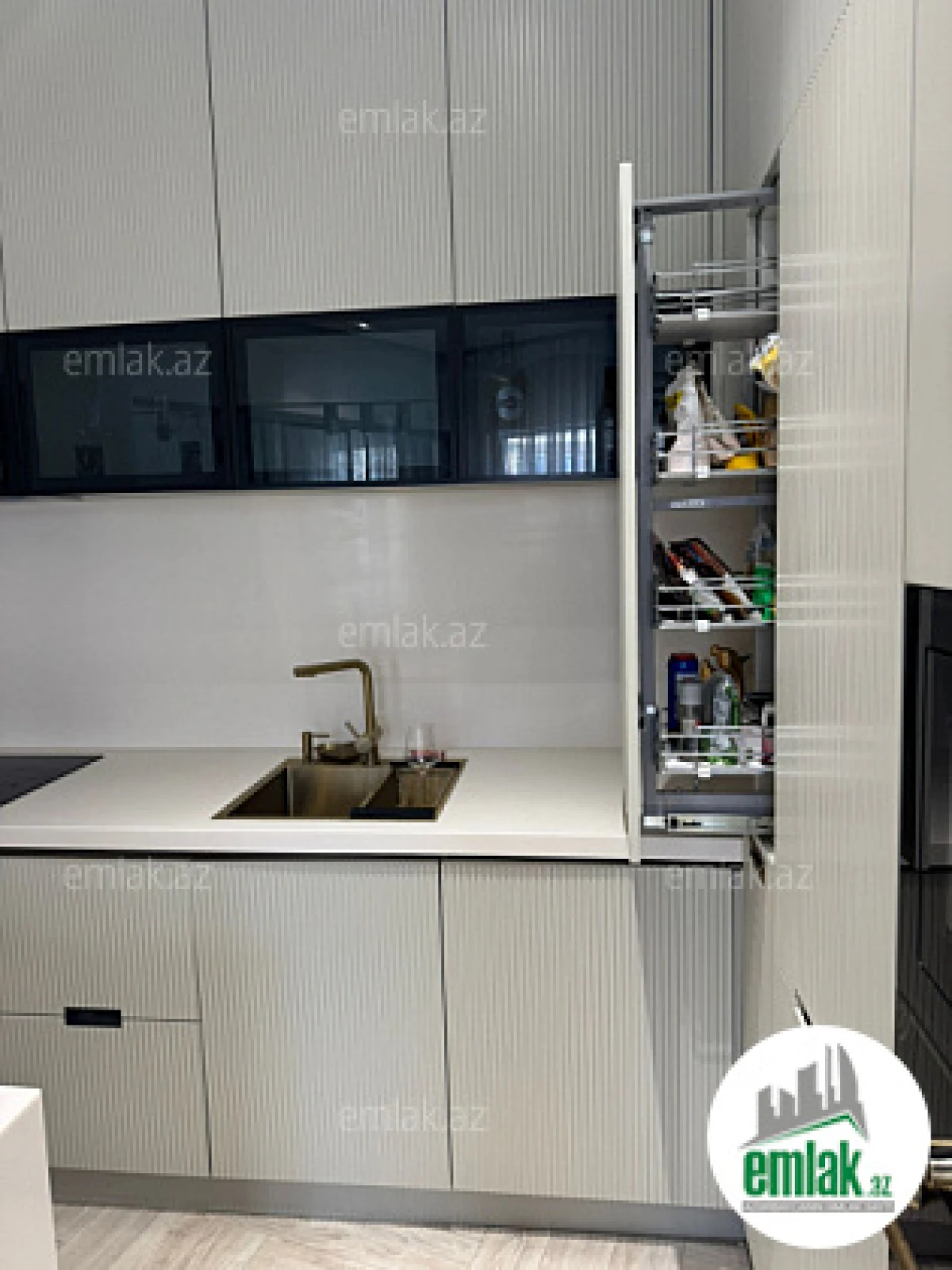 Satılır 48 otaqlı yeni tikili 2 m²