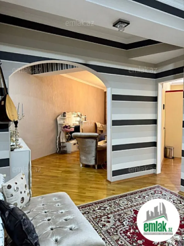 Satılır 3 otaqlı yeni tikili 140 m²