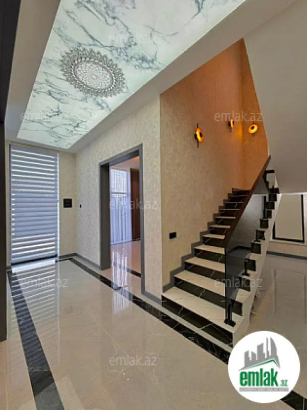 Satılır 5 otaqlı mənzil 200 m²