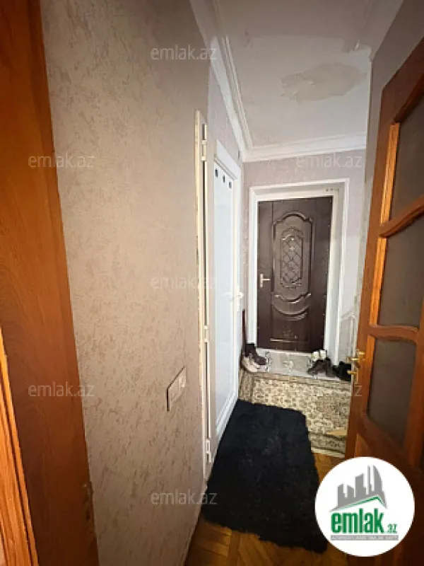 Satılır 3 otaqlı köhnə tikili 80 m²
