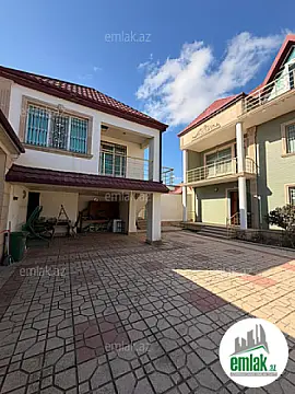 Satılır 7 otaqlı mənzil 300 m²