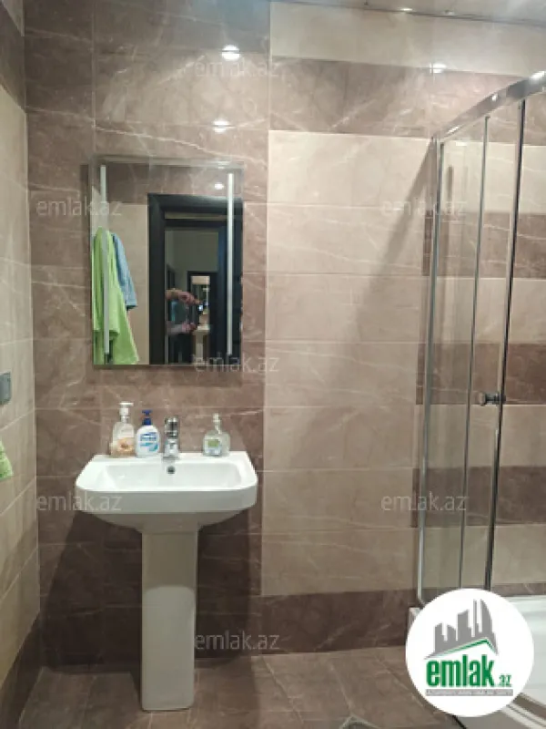 Satılır 2 otaqlı yeni tikili 60 m²