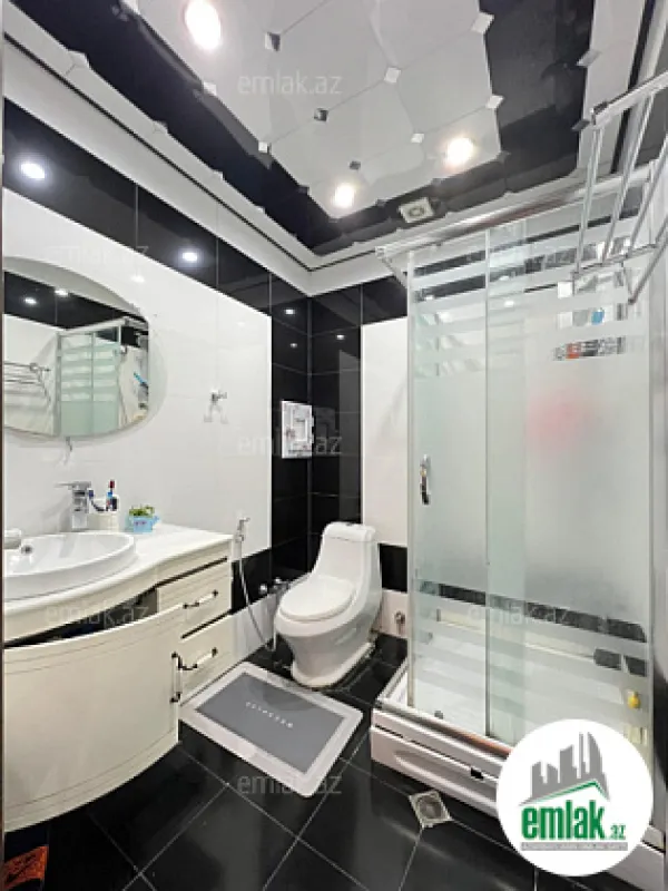 Satılır 3 otaqlı yeni tikili 170 m²