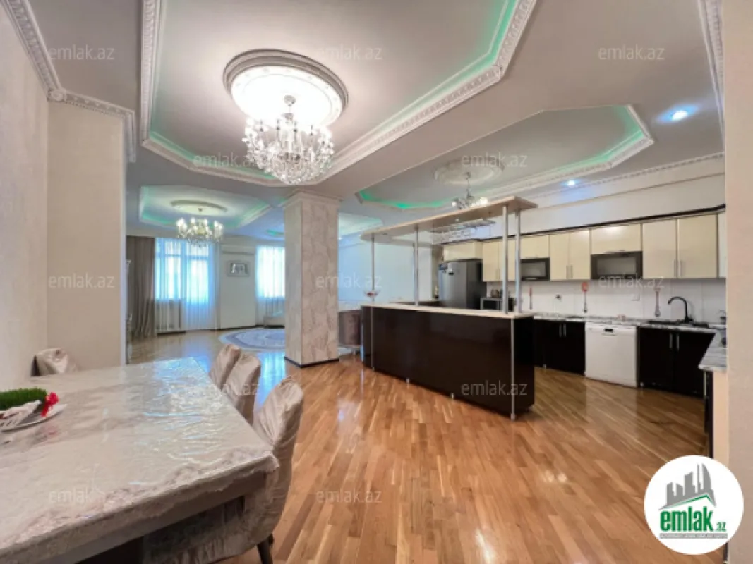 Satılır 3 otaqlı yeni tikili 170 m²