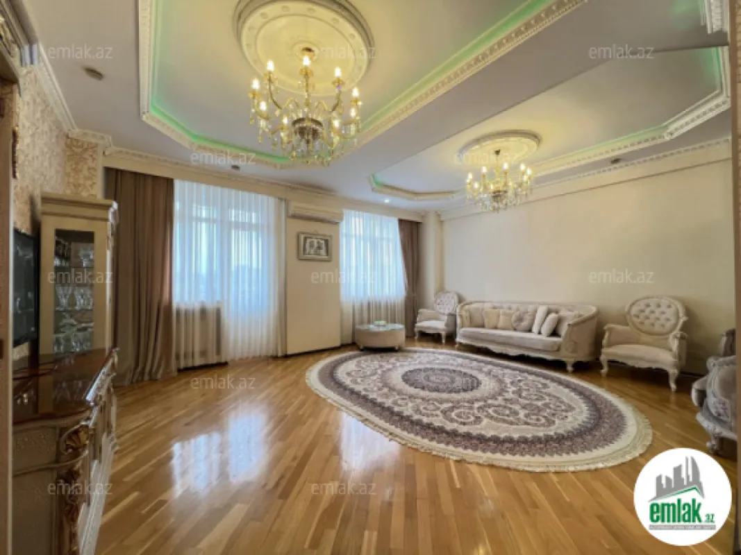 Satılır 3 otaqlı yeni tikili 170 m²
