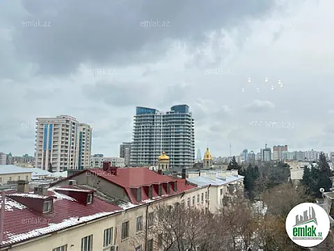 Satılır 3 otaqlı yeni tikili 170 m²