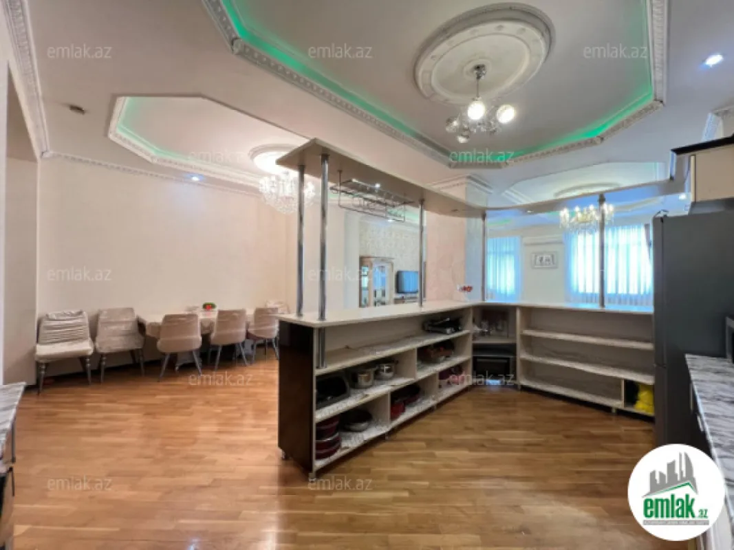 Satılır 3 otaqlı yeni tikili 170 m²