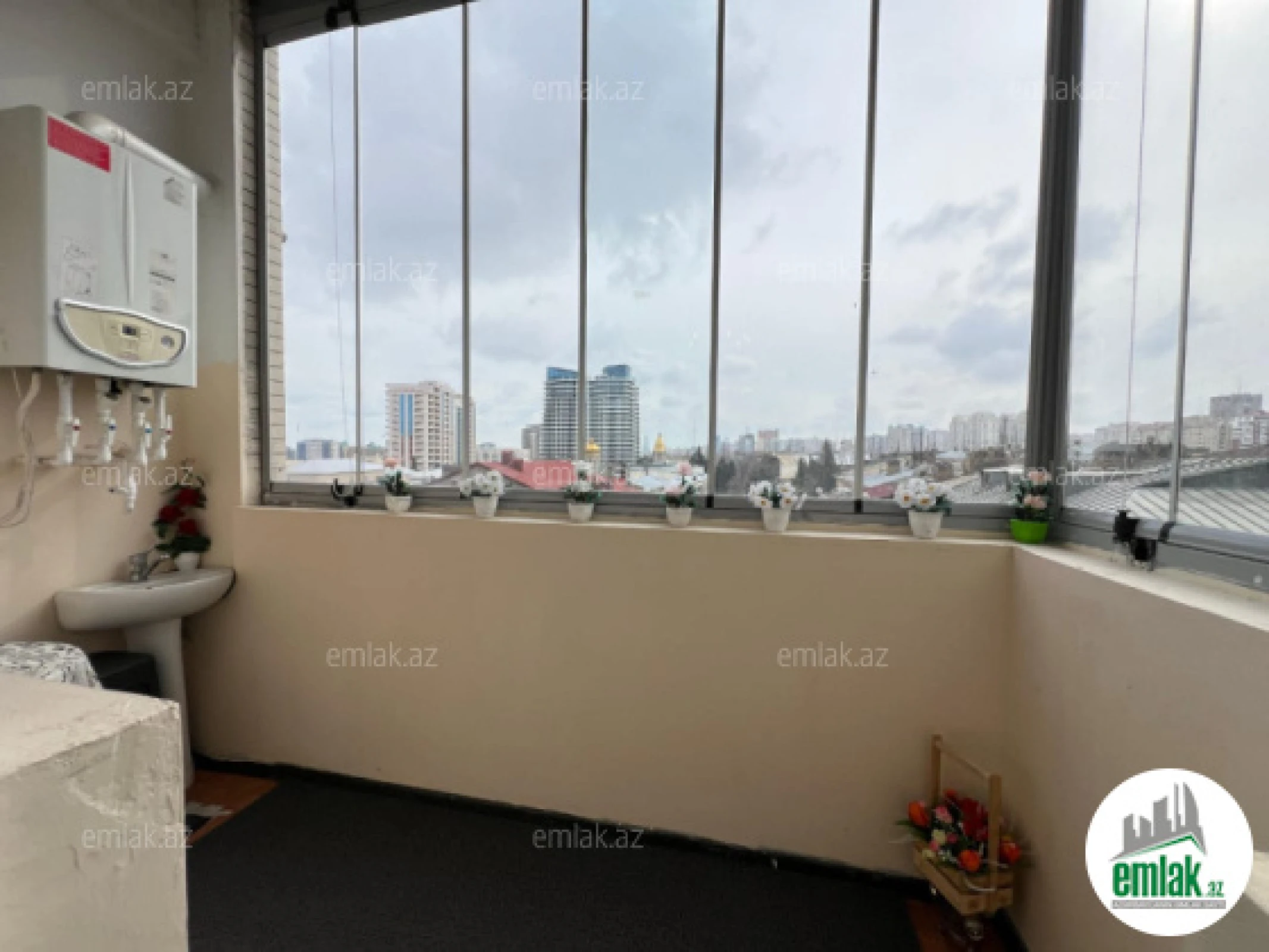 Satılır 3 otaqlı yeni tikili 170 m²