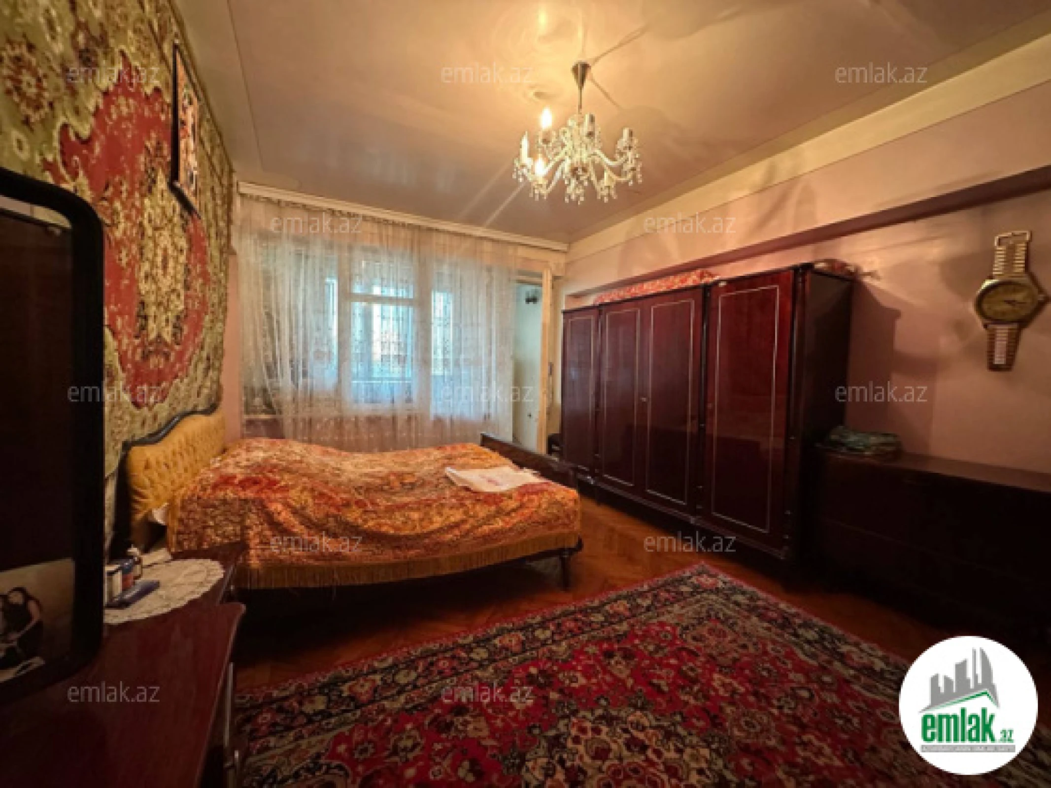 Satılır 3 otaqlı köhnə tikili 115 m²