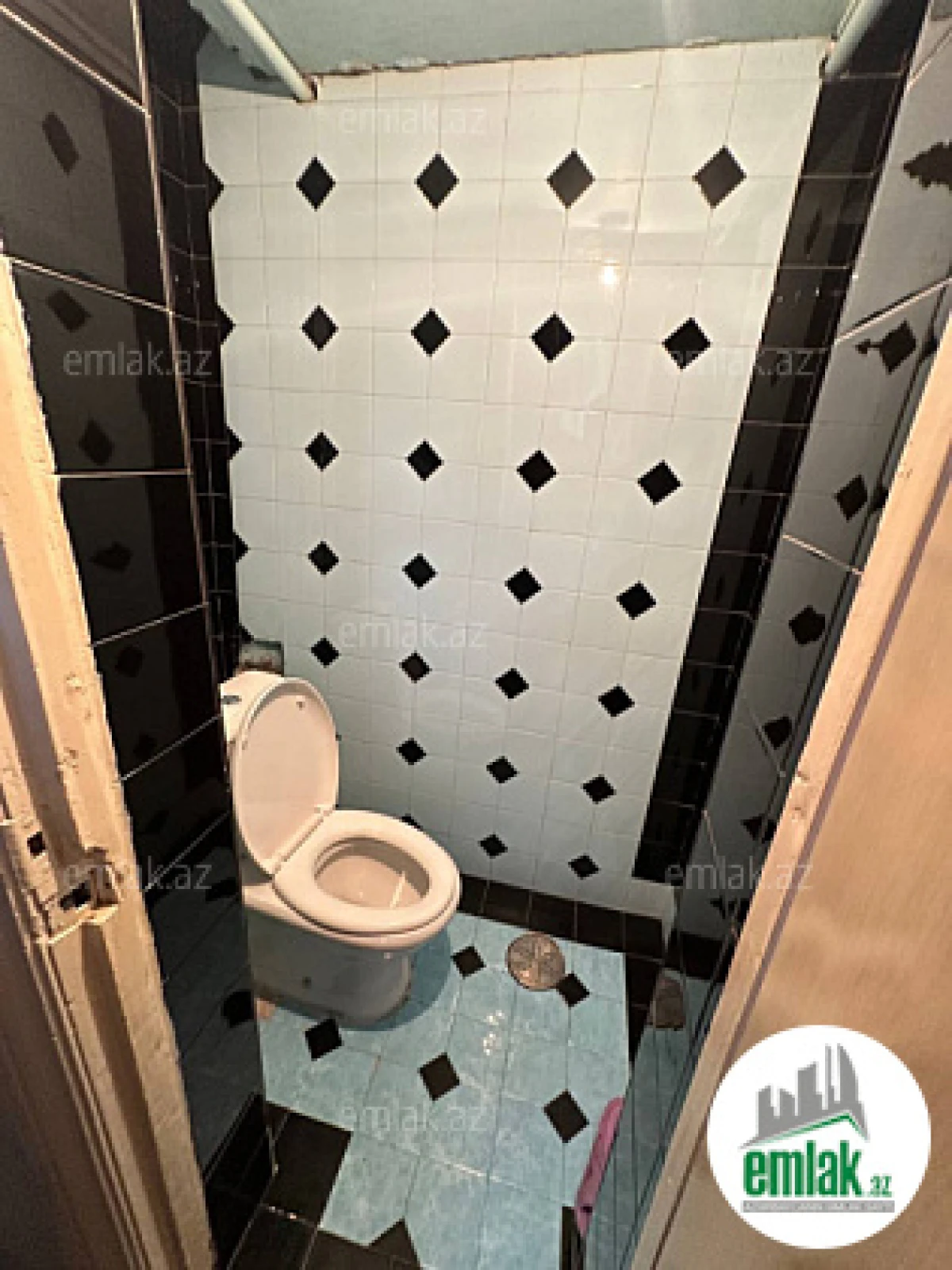 Satılır 3 otaqlı köhnə tikili 115 m²