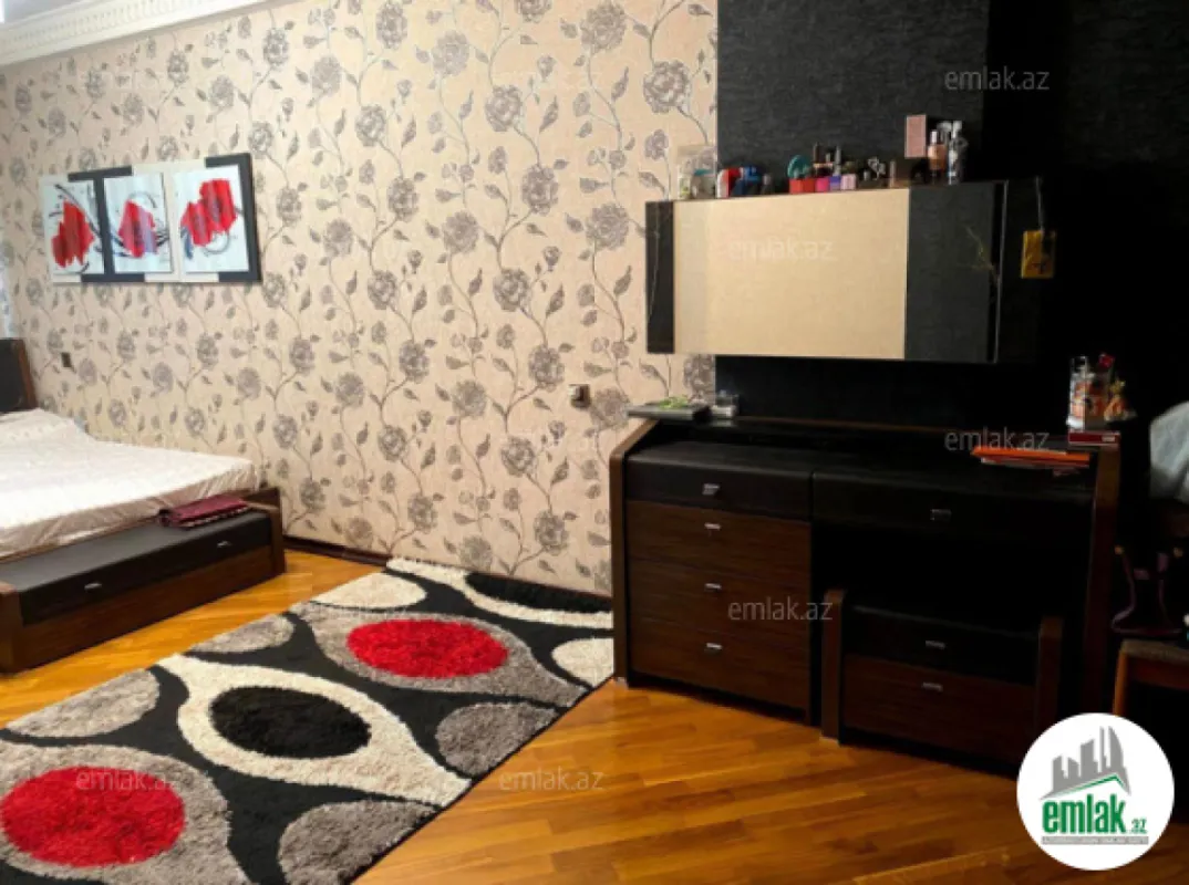 Satılır 4 otaqlı yeni tikili 160 m²