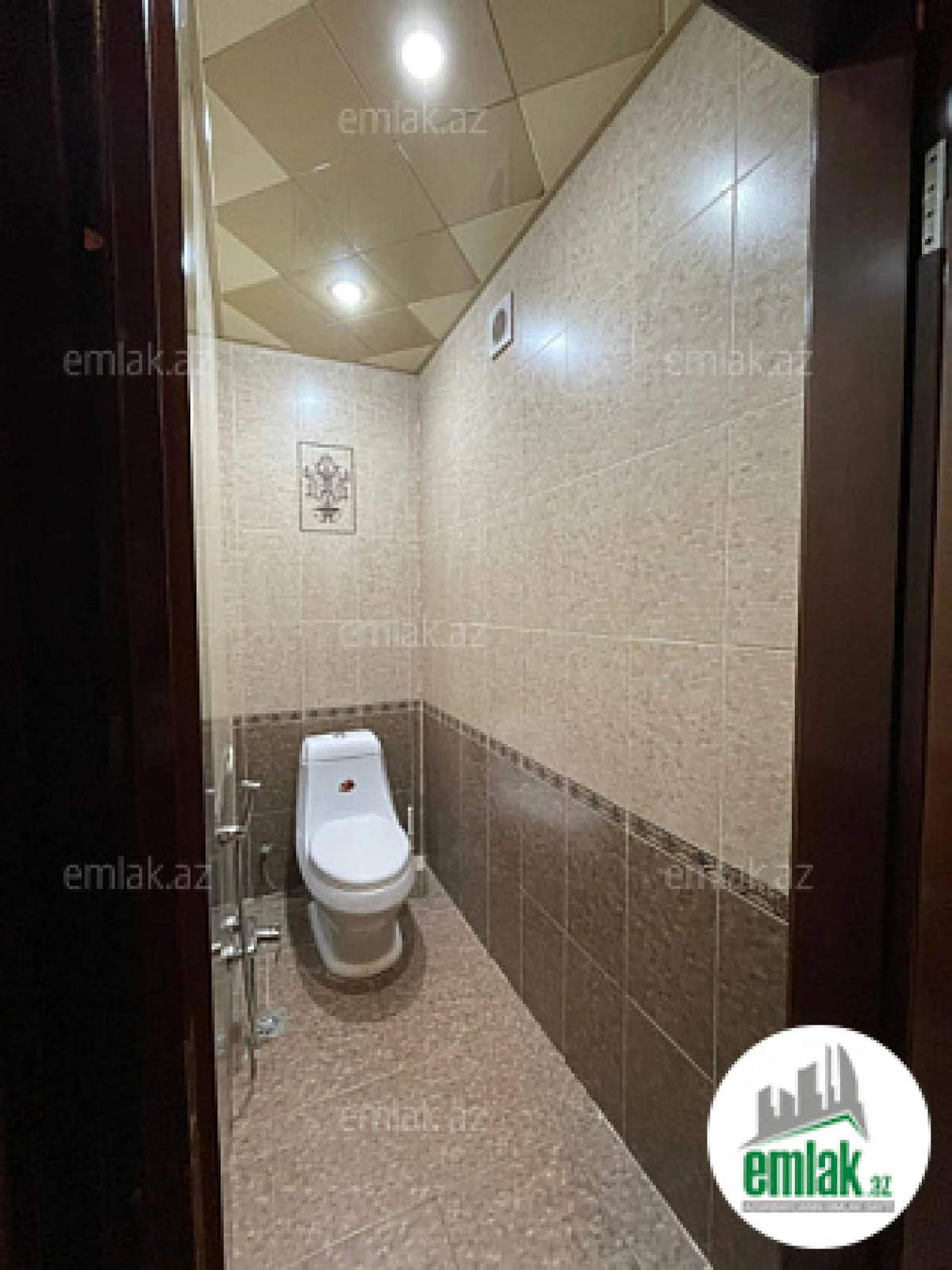 Satılır 4 otaqlı yeni tikili 160 m²