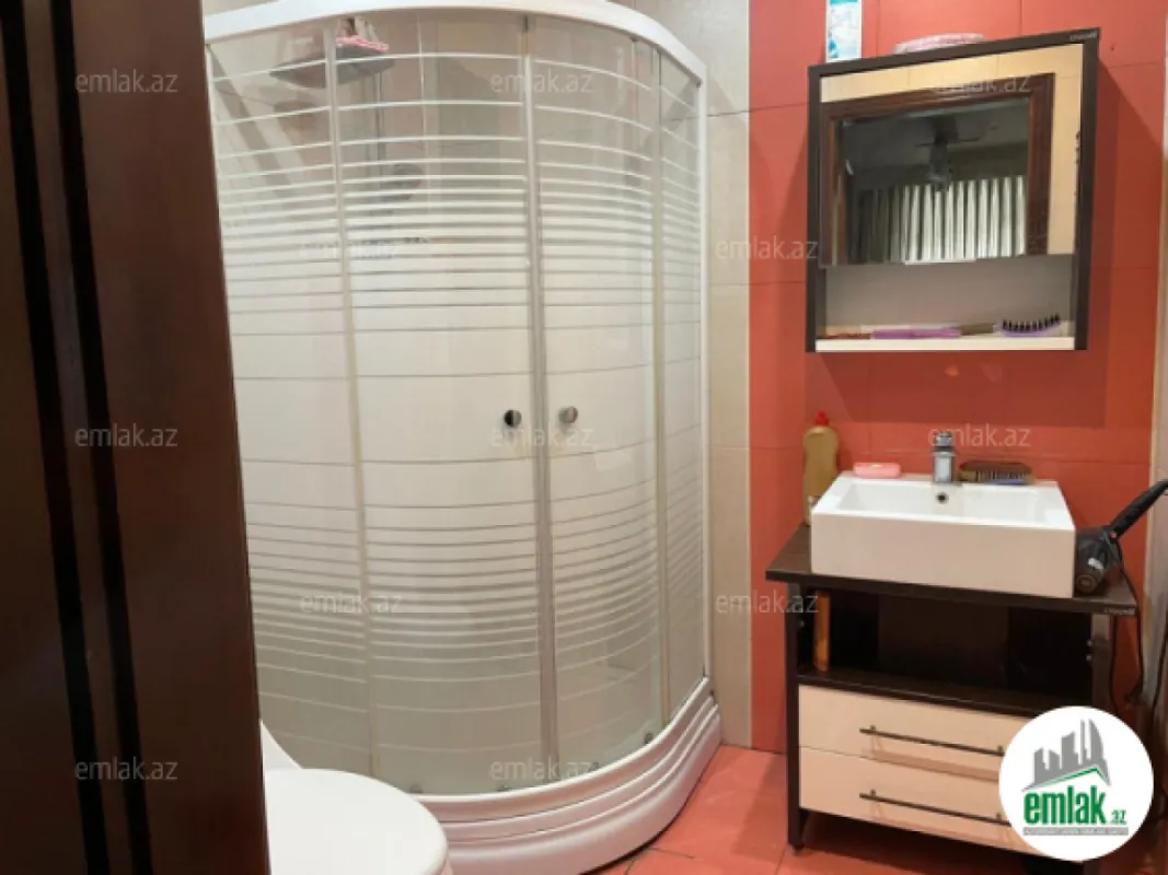 Satılır 4 otaqlı yeni tikili 160 m²