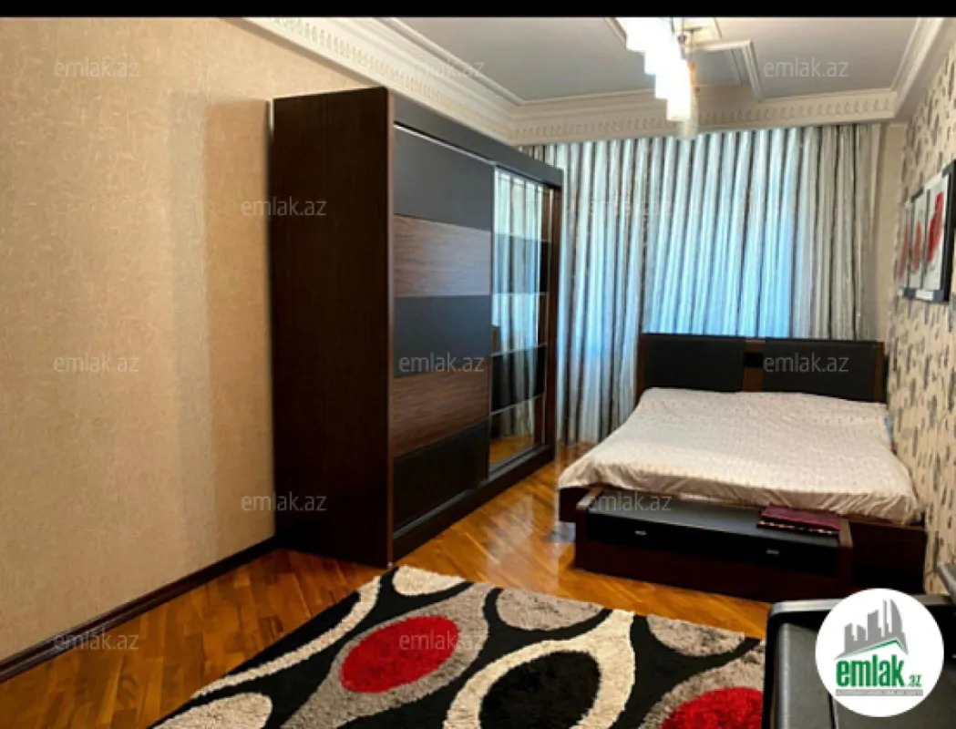 Satılır 4 otaqlı yeni tikili 160 m²