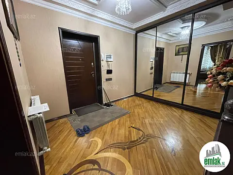 Satılır 4 otaqlı yeni tikili 160 m²