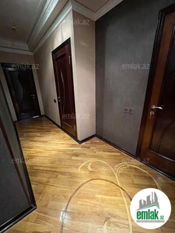 Satılır 4 otaqlı yeni tikili 160 m²