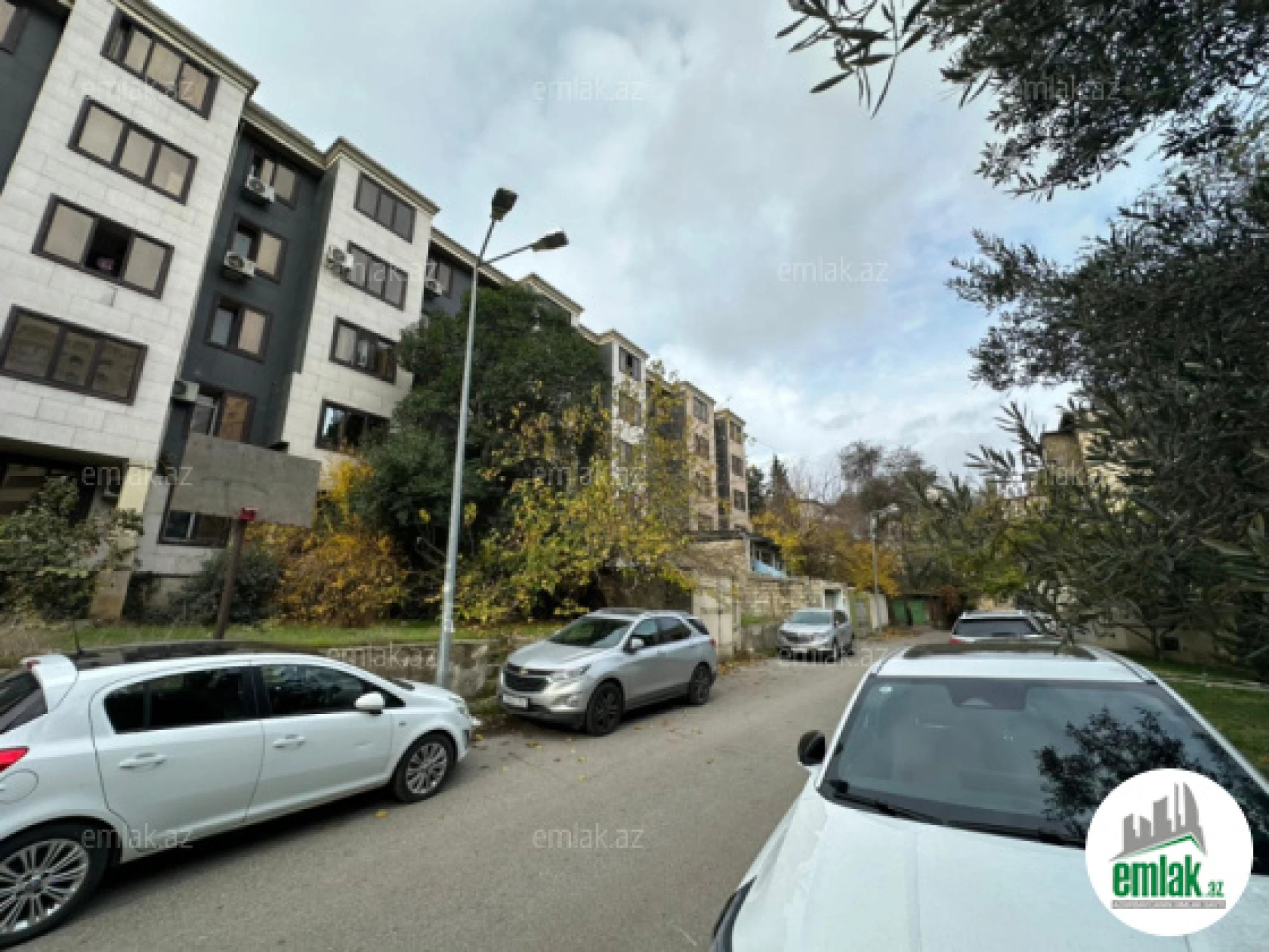 Satılır 3 otaqlı köhnə tikili 50 m²