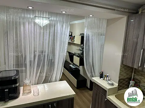 Satılır 3 otaqlı köhnə tikili 50 m²