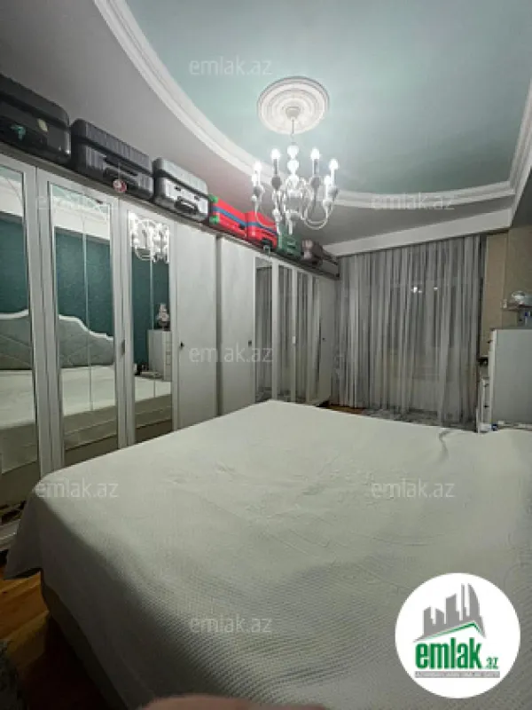 Satılır 3 otaqlı yeni tikili 90 m²