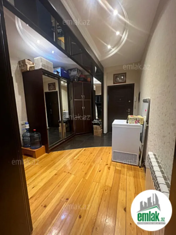 Satılır 3 otaqlı yeni tikili 90 m²