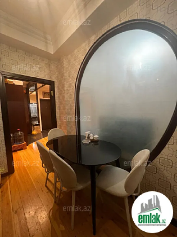 Satılır 3 otaqlı yeni tikili 90 m²