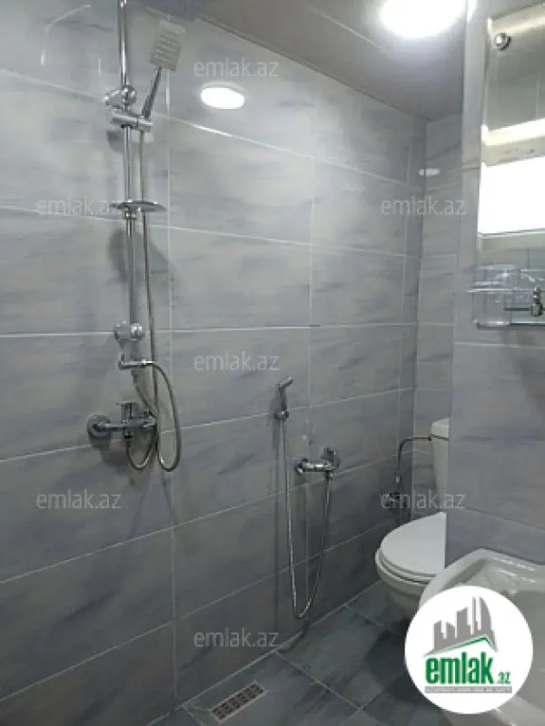 Satılır 2 otaqlı köhnə tikili 60 m²