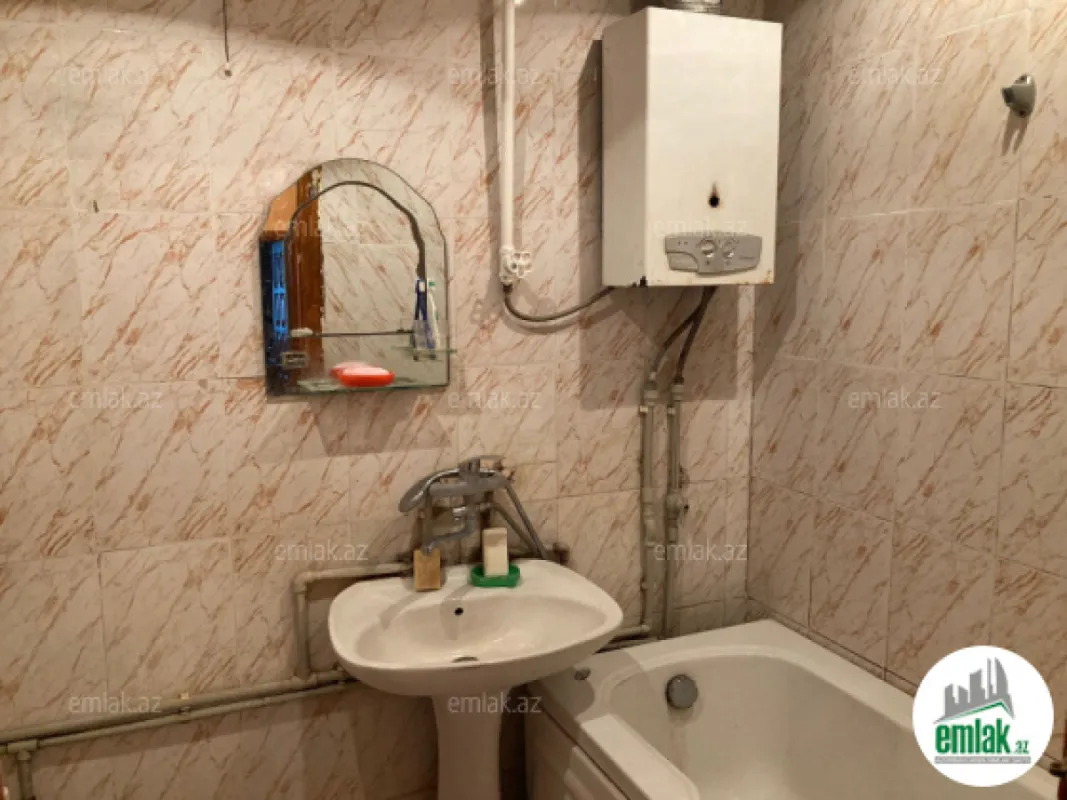 Satılır 3 otaqlı köhnə tikili 65 m²