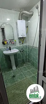 Satılır 2 otaqlı köhnə tikili 55 m²