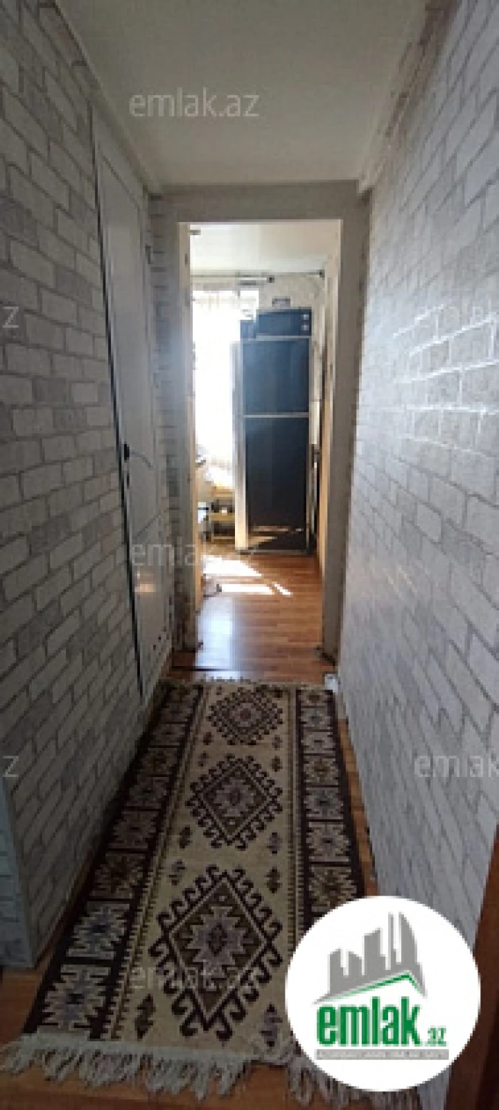 Satılır 2 otaqlı köhnə tikili 55 m²