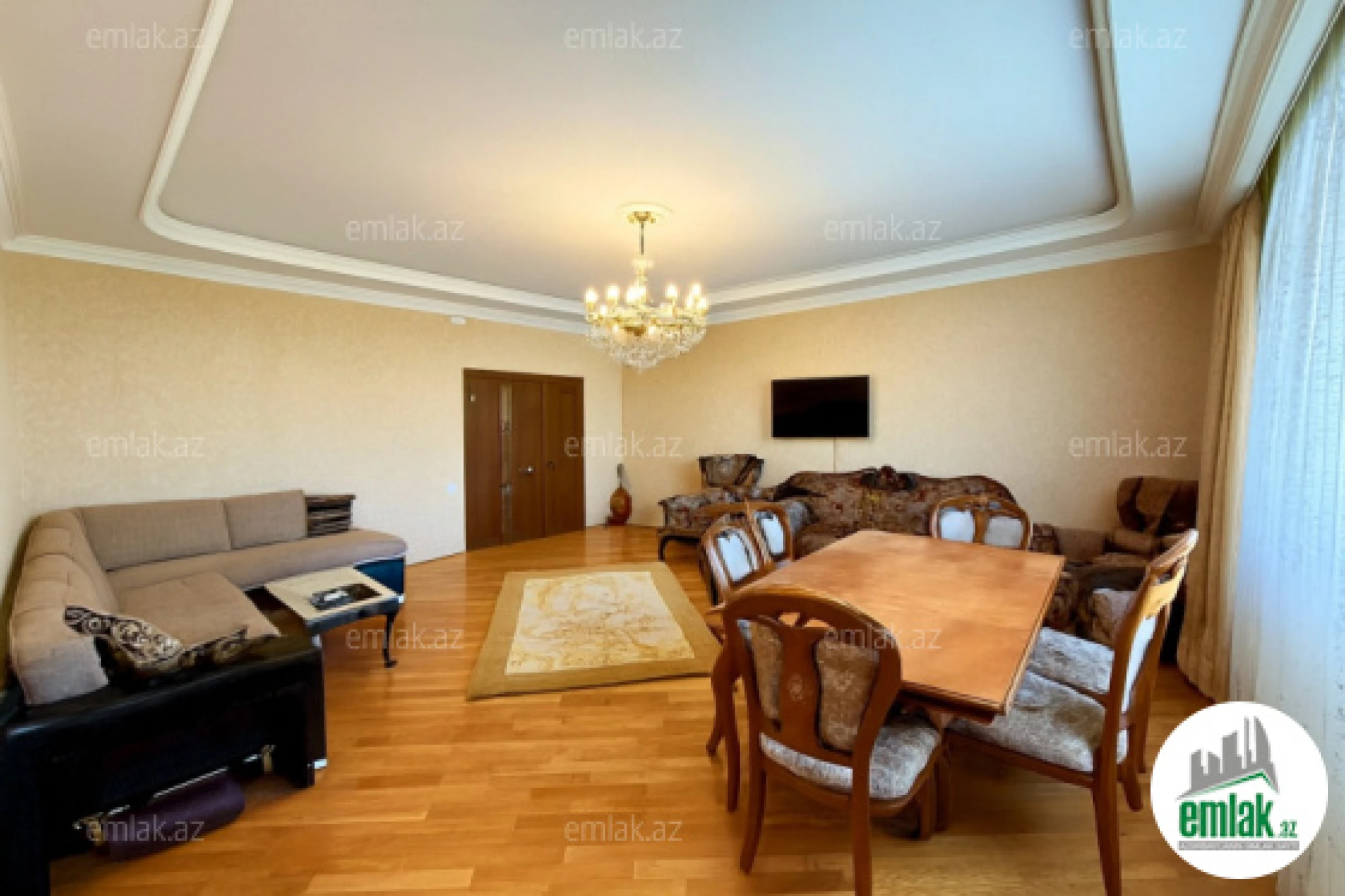 Satılır 3 otaqlı yeni tikili 140 m²