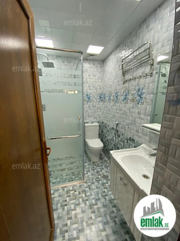 Satılır 5 otaqlı obyekt 500 m²