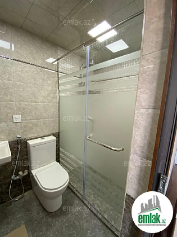 Satılır 5 otaqlı obyekt 500 m²