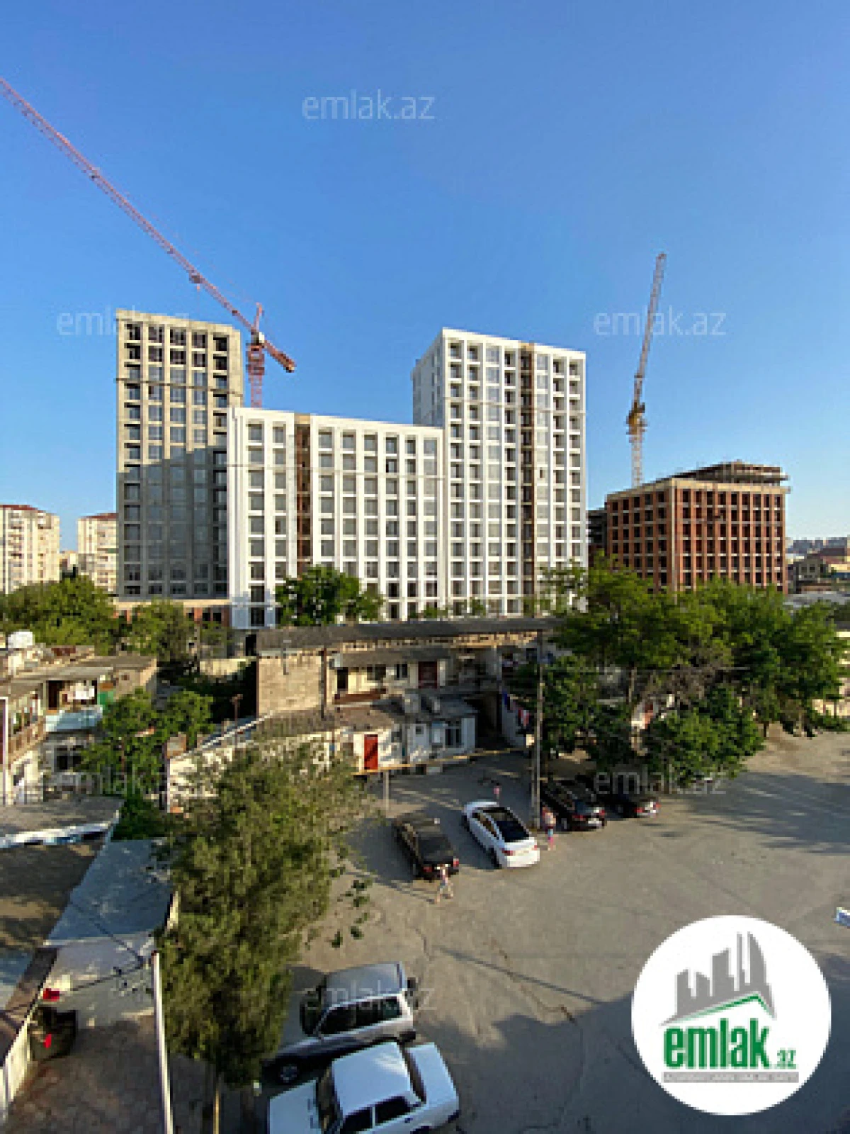 Satılır 5 otaqlı obyekt 500 m²