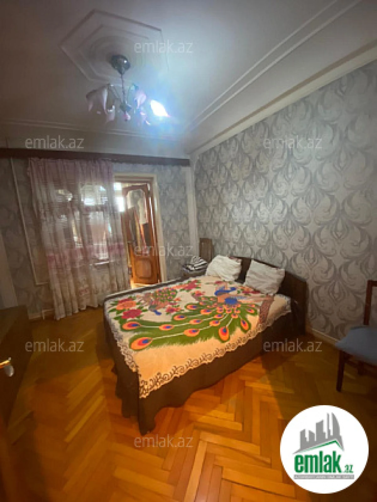 Satılır 2 otaqlı köhnə tikili 55 m²