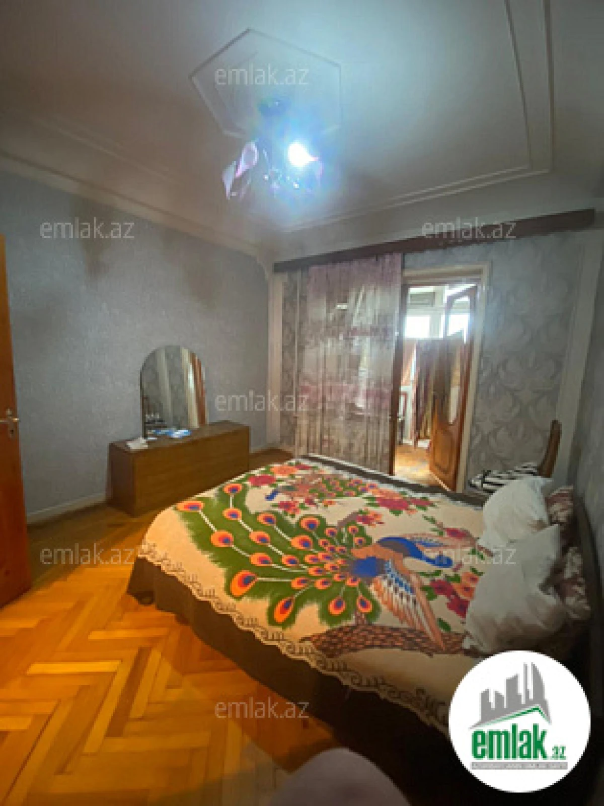 Satılır 2 otaqlı köhnə tikili 55 m²