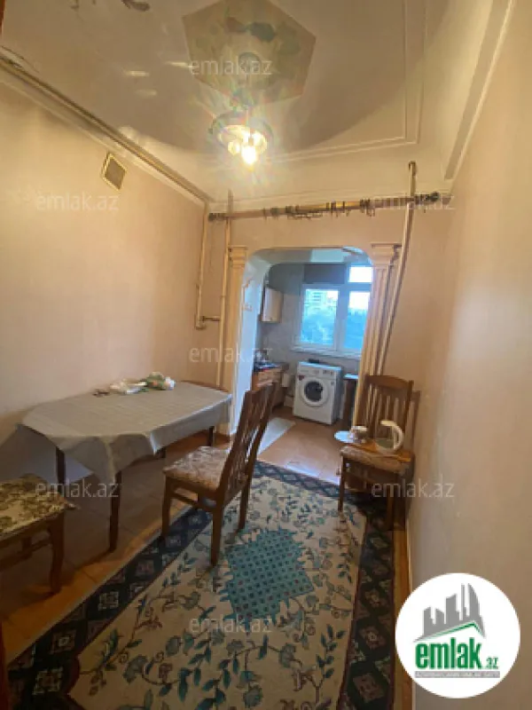 Satılır 2 otaqlı köhnə tikili 55 m²