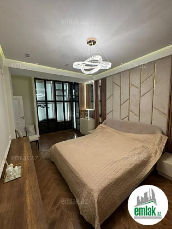 Satılır 2 otaqlı yeni tikili 88 m²