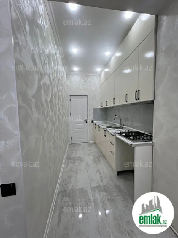 Satılır 3 otaqlı yeni tikili 80 m²