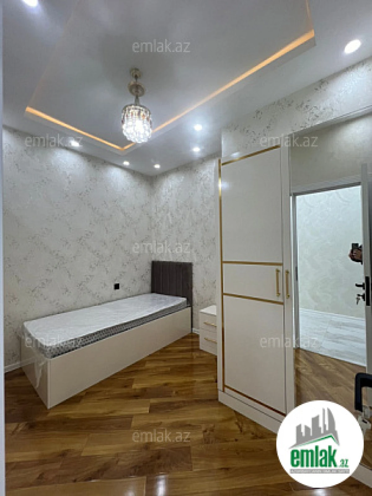 Satılır 3 otaqlı yeni tikili 80 m²