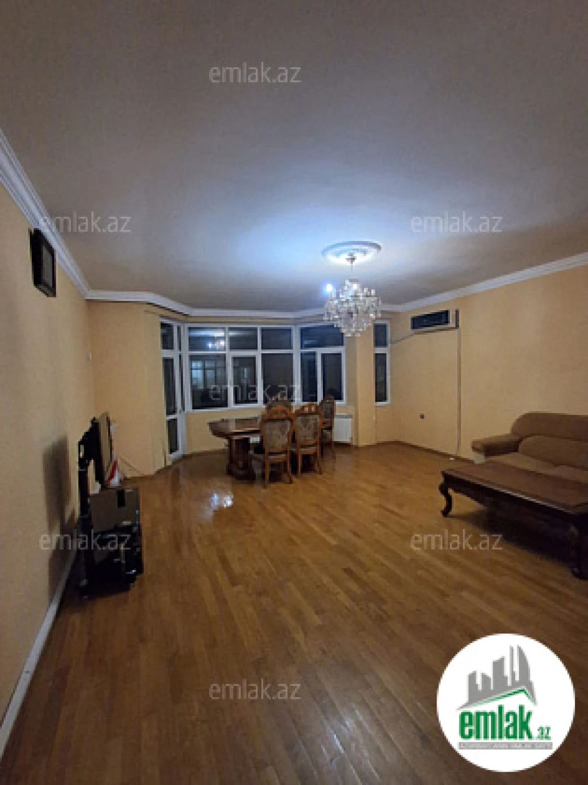 Satılır 3 otaqlı yeni tikili 145 m²