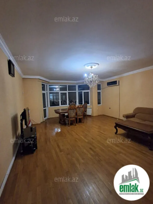 Satılır 3 otaqlı yeni tikili 145 m²