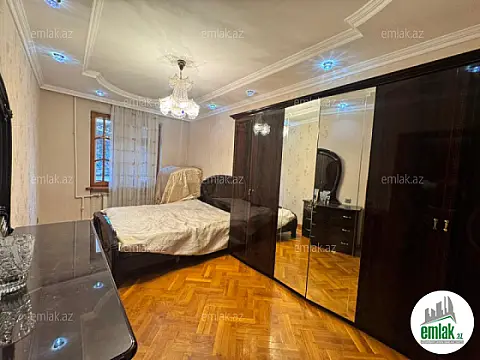 Satılır 3 otaqlı köhnə tikili 90 m²
