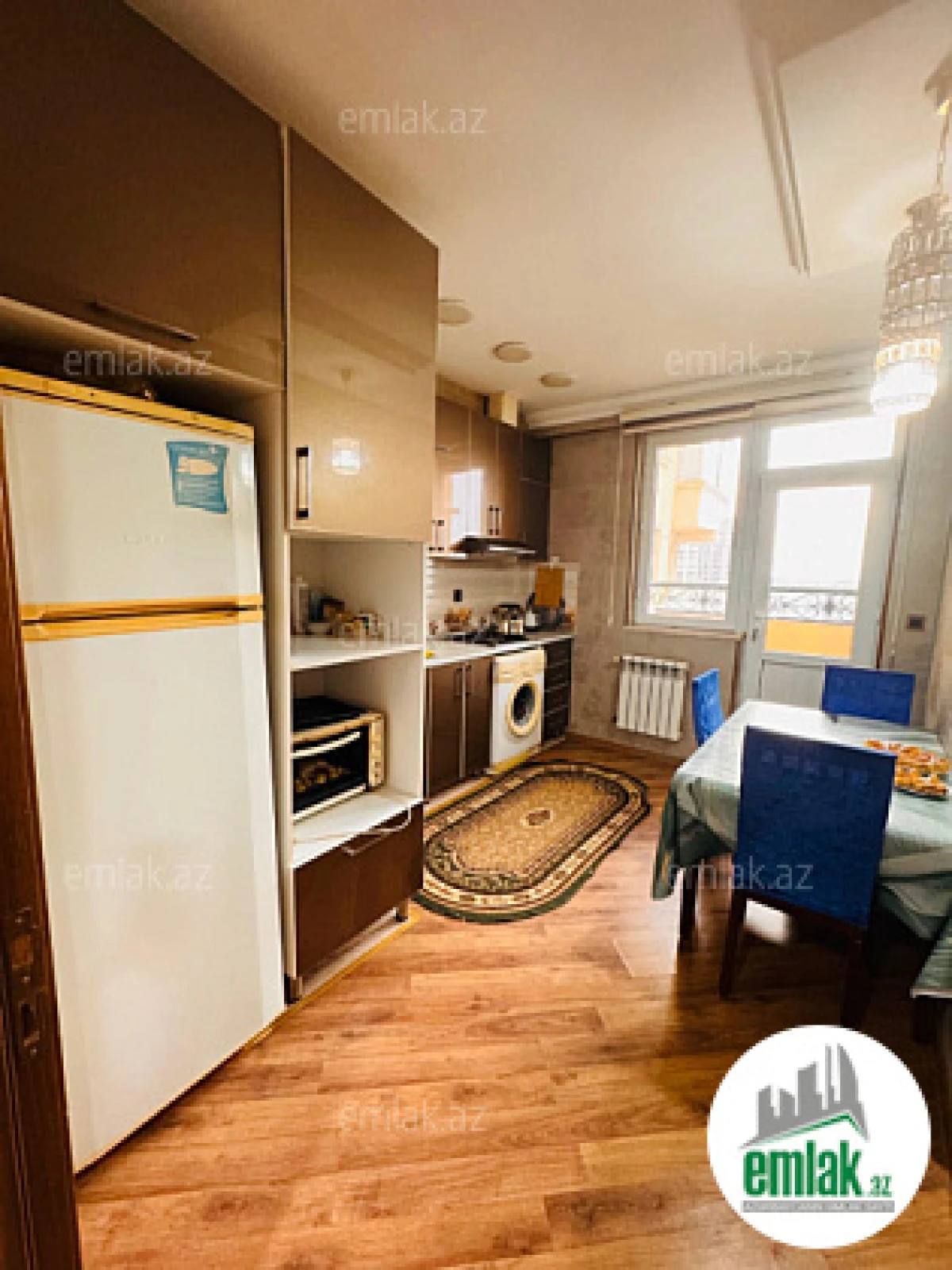 Satılır 4 otaqlı yeni tikili 140 m²