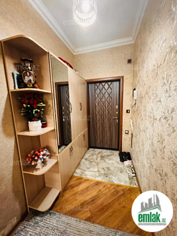 Satılır 4 otaqlı yeni tikili 140 m²